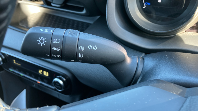 Toyota Yaris 1.5 Hybrid Design 5dr CVT Hybrid Hatchback